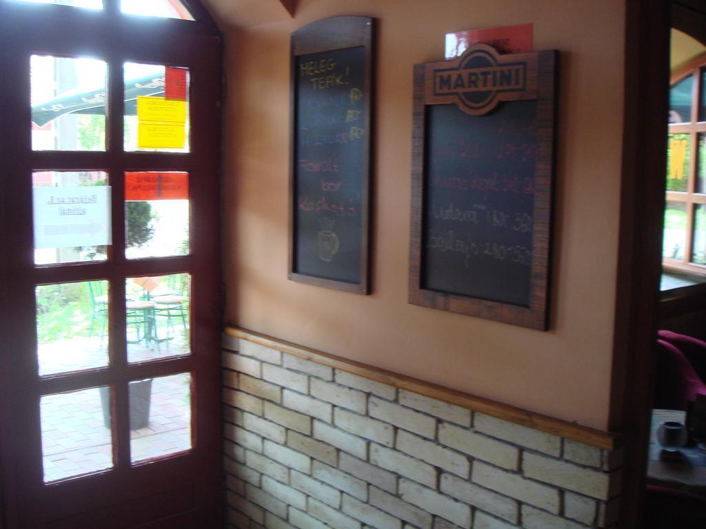 Platan Panzio Bed & Breakfast Nagyszenas Luaran gambar